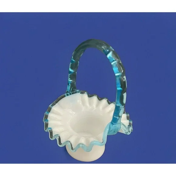 Fenton Basket Aqua Blue Crest Milk Glass‎ Ruffle Edge Bamboo Handle Top Hat VTG - Picture 3 of 13